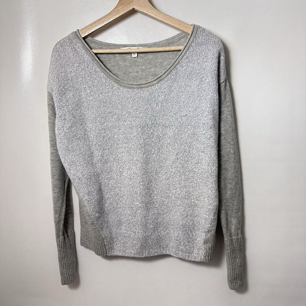 Athleta Sweater M Brindle Crew Gray Wool Blend Thumb Holes Cozy Soft Lounge